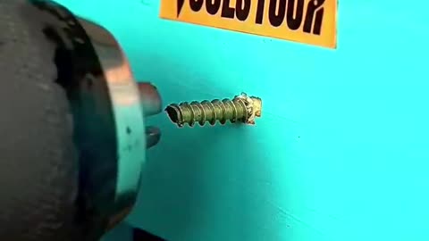 How to remove broken screws