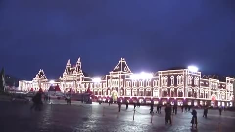 Expedition 26 Meets the Media and Pays Homage at Red Square