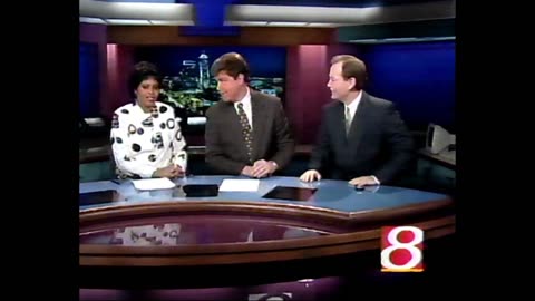 November 15, 1998 - Indianapolis 11PM Sunday Newscast (Joined in Progress)