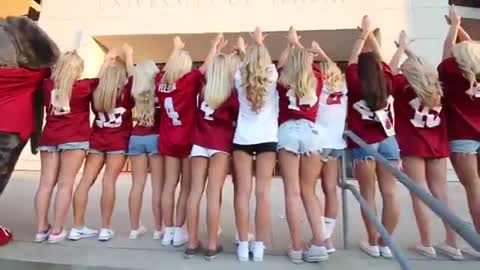 University of Alabama girls doing Sweet Home