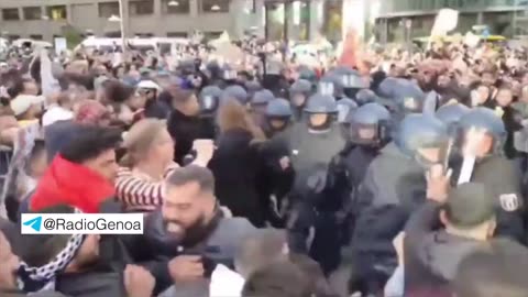 Pro-Hamas protesters in Berlin attack German police who react decisively