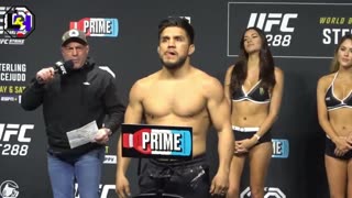 Encarada Oficial quente entre Aljamain Sterling e Henry Cejudo