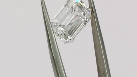 Emerald 2ct E VS2 CVD Diamond Lab Grown Diamond IGI Certificate