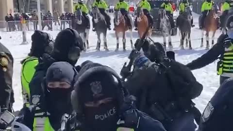Police Brutality in Ottawa courtesy Justin Trudeau.
