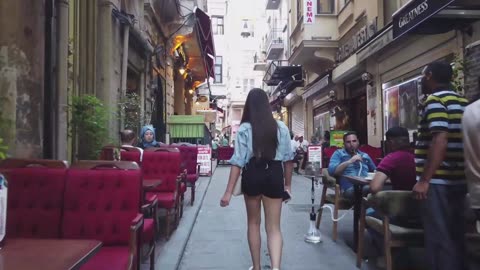 Street-View of Istanbul – Just Walking Around