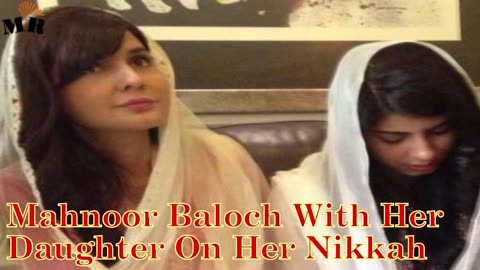 Mahnoor Baloch With Her Daughte