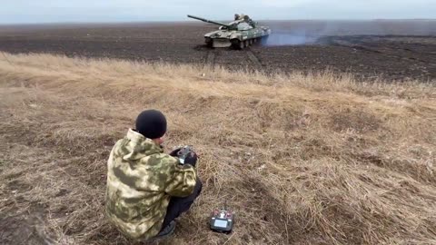 🇷🇺 Footage of tests of a remote-controlled FPV tank