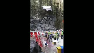 Tunnel Boring Machines (FAST-FORWARD to speed it up!)