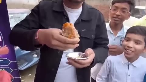 500₹ Jito Maharaja Golgappe Khaao Paise lelo Indian Street Food