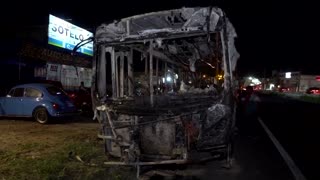 13 vehicles, store destroyed in an arson attack in Mexico