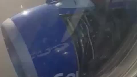🚨BREAKING: Southwest Airlines Boeing 737 engine cowling rips apart during takeoff.