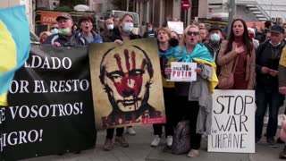 Javier Bardem protests outside Russian embassy