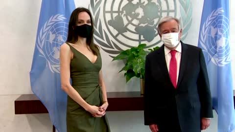 Angelina Jolie meets with U.N. Secretary-General