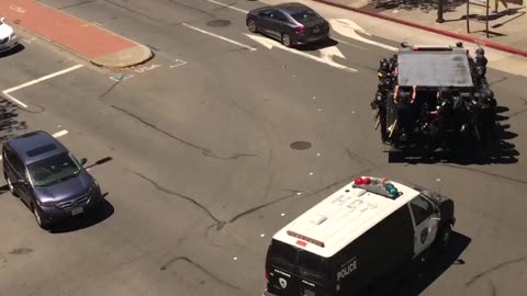 Aug 5 2018 Berkeley 1.2 Police heading to the riot