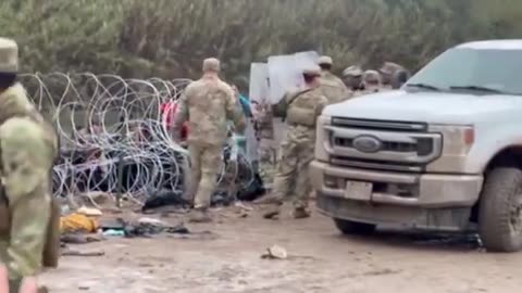 The Texas National Guard is blocking the border #shorts #trending
