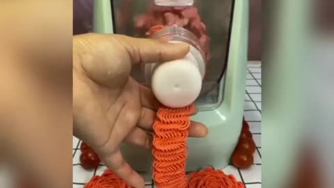 Noodles maker