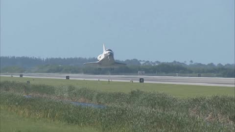 aeroplane landing video by Nasa