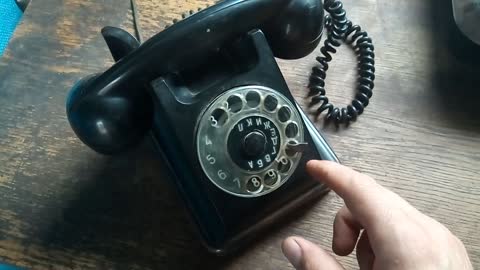 Classic Desk Phone, Black