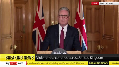 UK PM Starmer refuses to address the issue of open borders