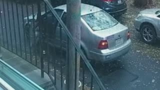 Video shows a man trying to steal a delivery driver's car in Philadelphia