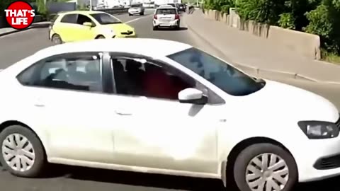 Funny WOMEN Drivers