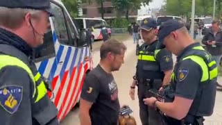 Dutch Farmers Convoy: police detain protester as farmers head to The Hague