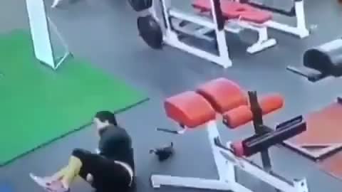 Girl falling while doing Workout - Epic GYM Fail #5