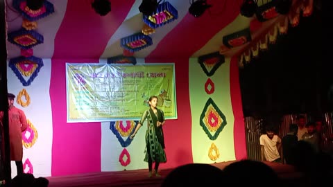 Bangladeshi beauty Girl dance