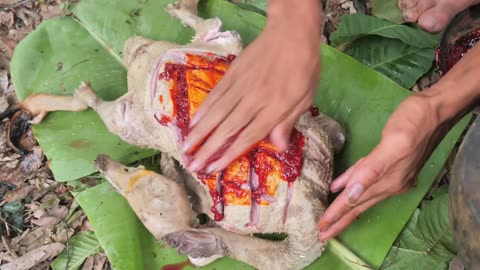 Cooking The Best Goose Recipe In The Jungle Using Primitive Technology