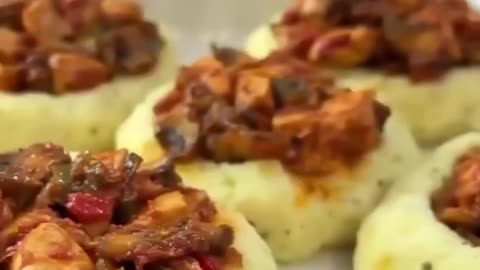 Baked Chicken with Potatoes: Easy and Delicious Recipe