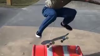 Crazy skateboarding trick!!