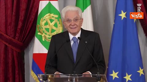 il Presidente italiano Mattarella dice:"Va sempre ricordato che i giornalisti si trovano ad esercitare una funzione di carattere costituzionale che si collega all'art.21 della nostra Carta costituzionale,con un ruolo democratico decisivo."