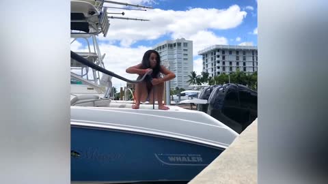 Very Funny Video | Fall A Girl Into The Boat