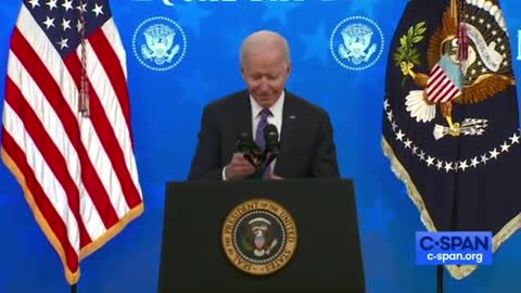 Audience laughs as Joe Biden forgets his mask Charlie Spiering