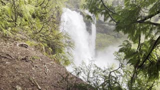 Approach to Sahalie Falls Viewpoint Hiking Opposite Side of River – Central Oregon – 4K