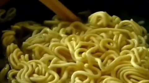 HOW RAMEN NOODLES ARE MADE