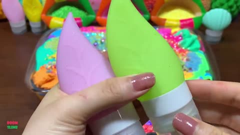 RELAXING WITH CLAY PIPING BAG & ENJOY FOAM and GLITTER| Mixing Random Things Into GLOSSY Slime