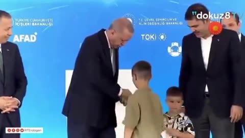 "💥Erdogan Slaps Young Boy for Not Kissing His Hand!"