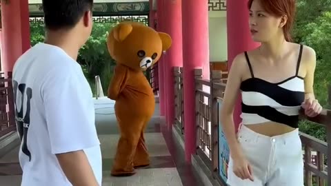 PIPPI BEAR TROLLING A GIRL | NEVER LAUGH