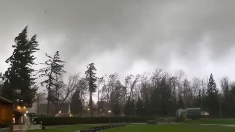 NHL hockey game nearly canceled due to tornado at Vancouver airport!