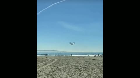 Osprey V-22 BUZZES Over Santa Monica Beaches