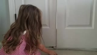 3-year-old plays adorably fun game with her kitten