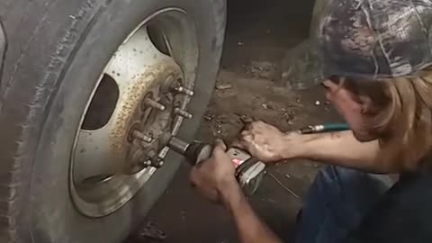 Remove the tire