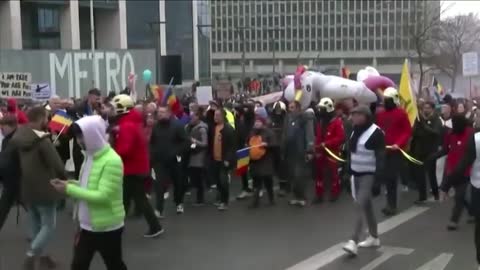 Vaccine protests_ Thousands of Belgians in streets to protest restrictions