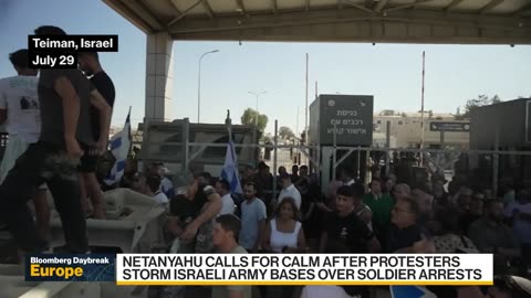 Far-Right Protesters Storm Israeli Army Bases