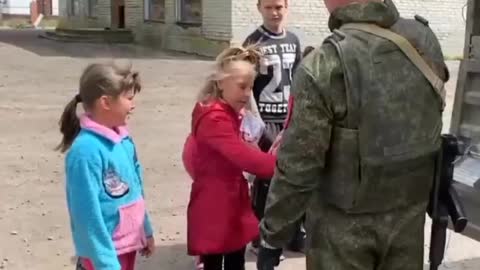 Russian military provided humanitarian assistance to local residents of donbas