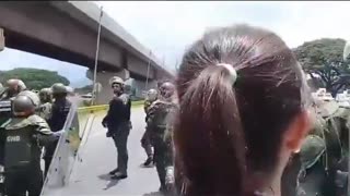 Venezuelan opposition leader María Corina confronts armed forces