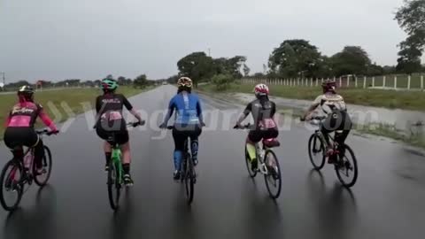 Travesía de cinco santandereanas que llegaron a Santa Marta en bicicleta