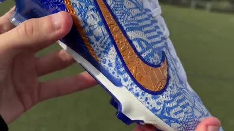 Ronaldo’s World Cup boots look CRAZY!!