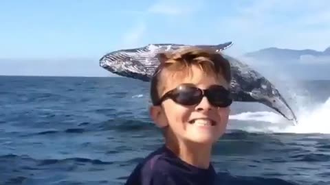 The perfect selfie! 😁💦 Have you ever seen a whale? 🐳